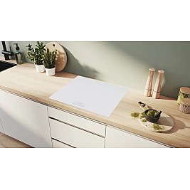 Bosch | Hob | PUE612BB1J | Induction | Number of burners/cooking zones 4 | Touch | Timer | White
