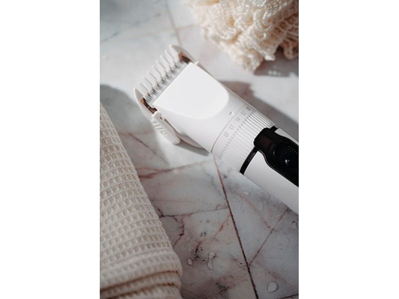 Hair clipper ADLER AD 2839 with LED display White AD 2839 – Adler За мъжа