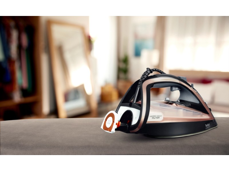 Tefal Ultimate Pure FV9845 iron Dry & Steam iron Durilium Autoclean soleplate 3200 W Black, Copper FV9845E0 – Tefal За гладене