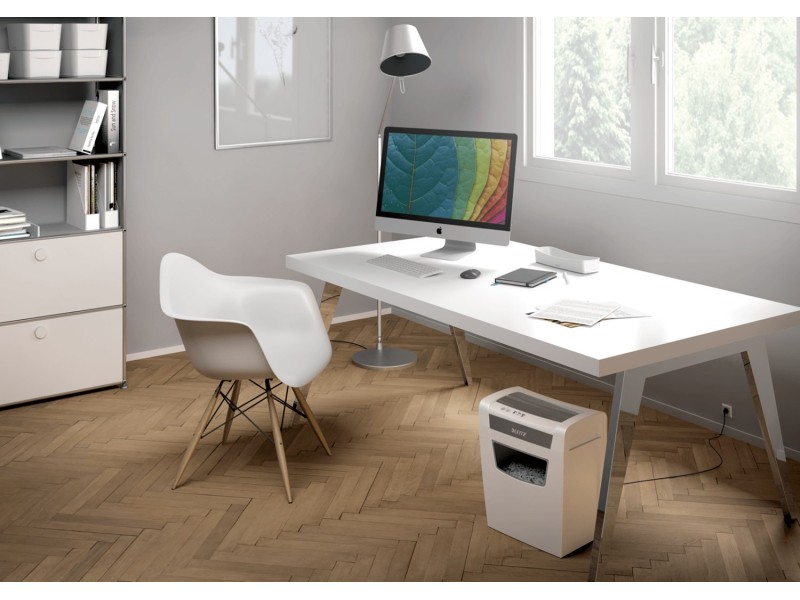 Leitz IQ Home Office P-4 paper shredder Particle-cut shredding 22 cm White 80090100 – LEITZ Шредери