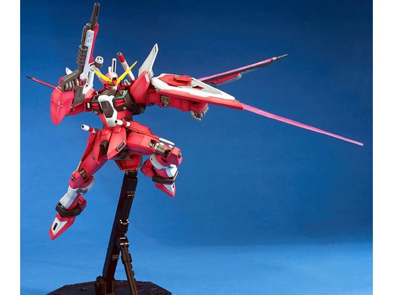 MG 1/100 ZGMF-19A INFINITE JUSTICE GUNDAM GUN63041 – BANDAI Фигури
