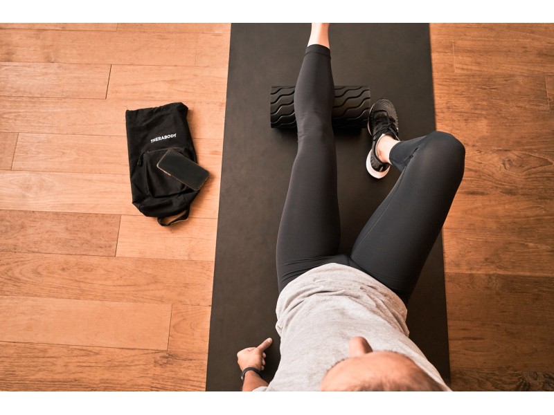 Theragun Roller massager Universal Black FIRTHBMAS0011 – Therabody Масажори
