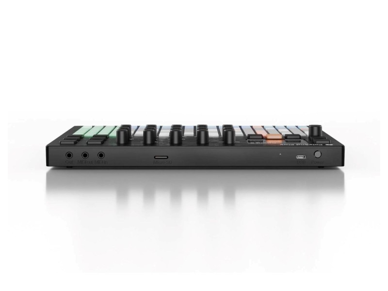 Polyend Play  - groovebox SS-1919 – Polyend Синтезатори с динамична клавиатура
