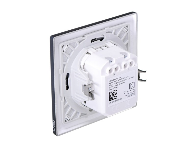 Fibaro FGWU-021-8 socket-outlet 2x USB Black FGWU-021-8 – FIBARO Smart home