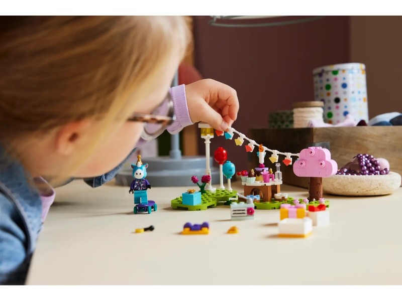 LEGO ANIMAL CROSSING 77046 Julians Birthday Party 77046 – Lego Конструктори