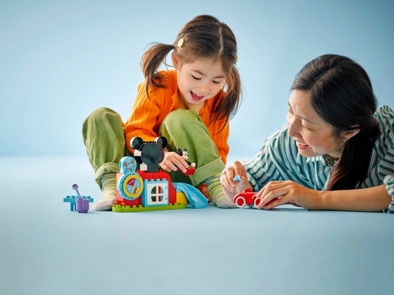 LEGO DUPLO 10454 Mickey Mouse Friends Club and Car 10454 – Lego Конструктори