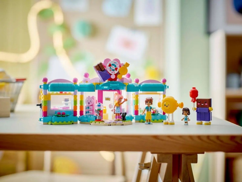 LEGO FRIENDS 42649 Heartlake City Candy Store 42649 – Lego Конструктори