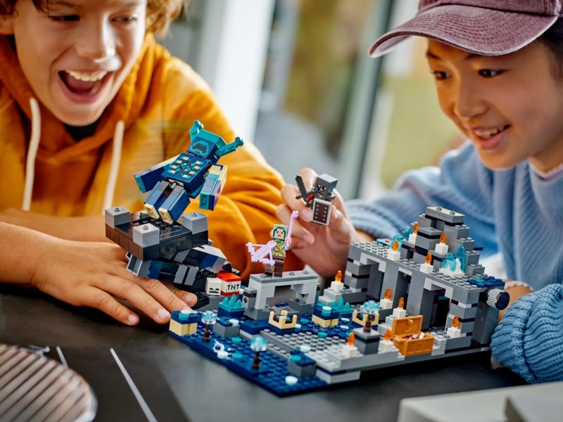 LEGO MINECRAFT 21246 The Deep Dark Battle 21246 – Lego Конструктори