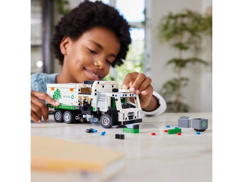 LEGO TECHNIC 42167 MACK LR ELECTRIC GARBAGE TRUCK 42167 – Lego Конструктори