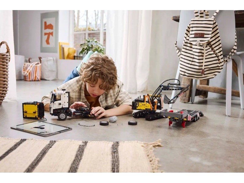 LEGO TECHNIC 42175 Volvo FMX Truck & EC230 Electric Excavat 42175 – Lego Конструктори