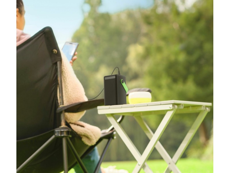 Trust Redoh XXL 50000 mAh Black, Green 25196 – TRUST Външни батерии