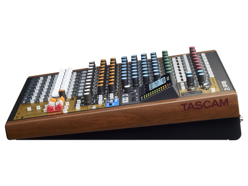 Tascam Model 12 12 channels 20 - 20000 Hz Black, Wood MODEL 12 – TASCAM Звукови Системи