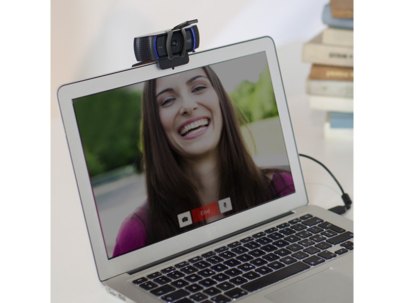 Logitech C920 Pro HD Webcam 960-001252 – LOGITECH Уеб камери