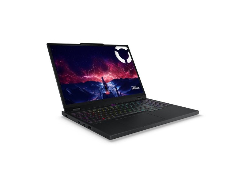 Лаптоп Lenovo 32 GB RAM 512 GB SSD geforce rtx 5060
