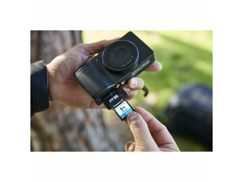 Mикро SD карта памет с адаптер Kingston SDG4/512GB 512 GB