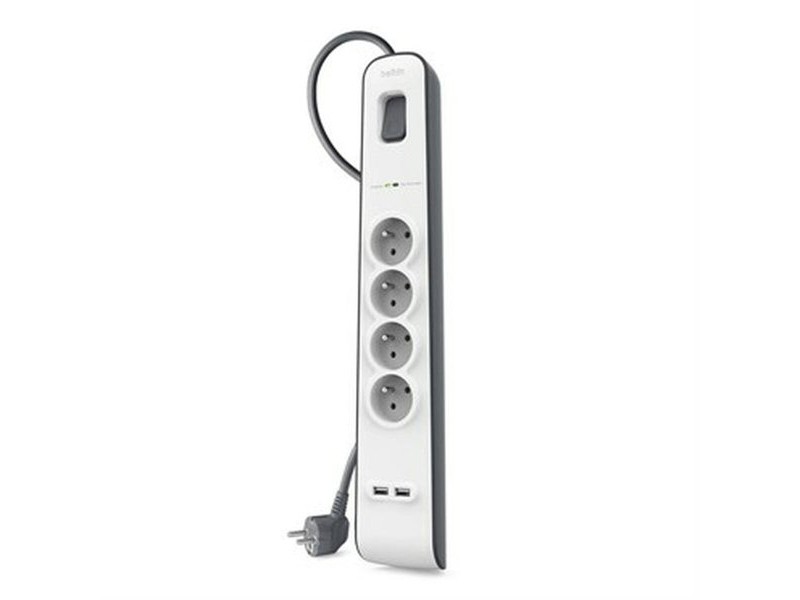 Табло с 4 гнезда с бутон за включване Belkin BSV401CA2M (2 m)