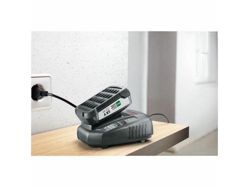 Презареждаща се литиева батерия BOSCH Power 4All Litio Ion 2,5 Ah 18 V Презареждаща се литиева батерия BOSCH Power 4All Litio Ion 2,5 Ah 18 V