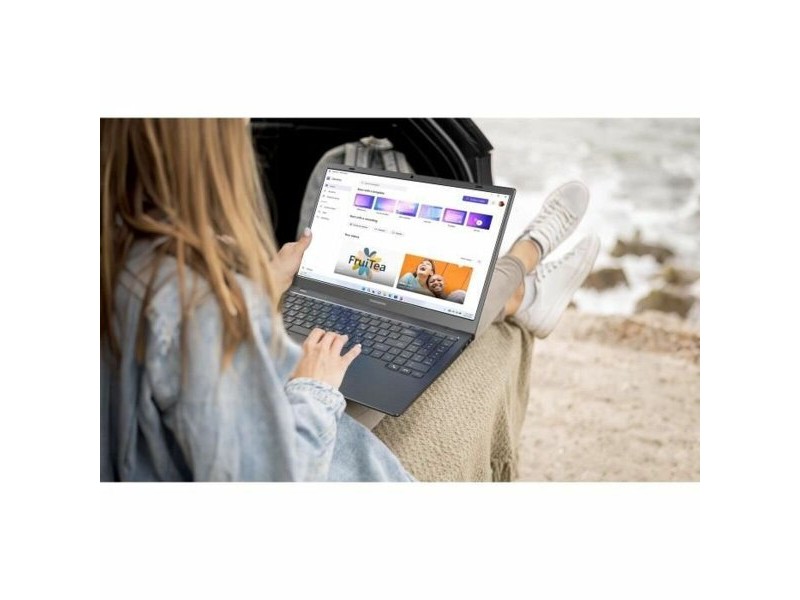 Лаптоп Thomson Neo 15 15,6