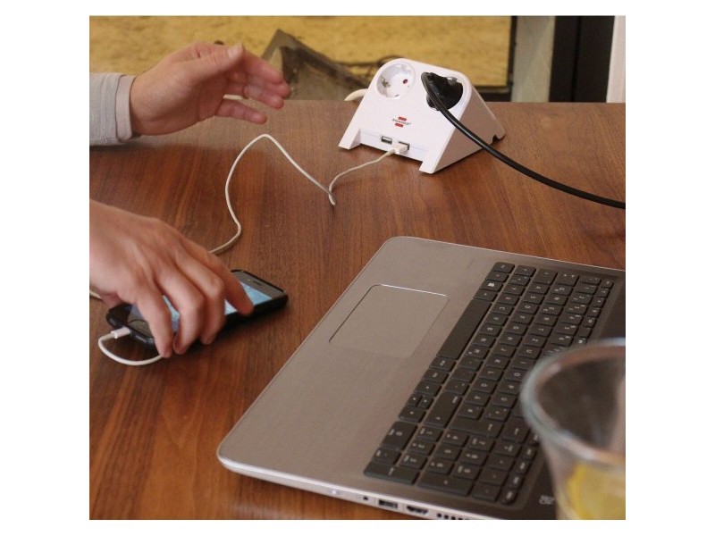 Табло с 2 гнезда с бутон за включване Brennenstuhl 1153520222 3600 W USB x 2 Настолна (1,8 m)