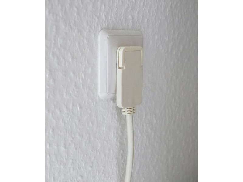 Контакт - 6 изхода с копче Brennenstuhl Comfort-Line Plus 3600 W (2 m)
