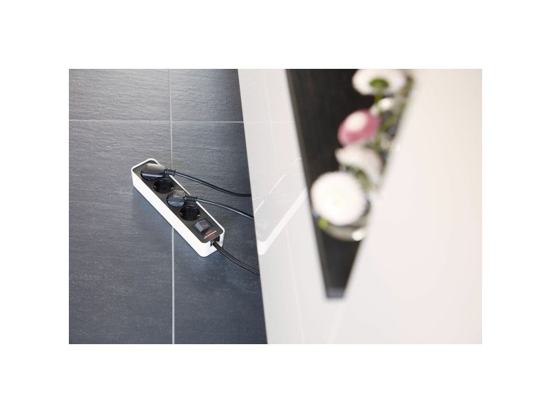 Контакт - 5 изхода с копче Brennenstuhl 3600 W (1,5 m)