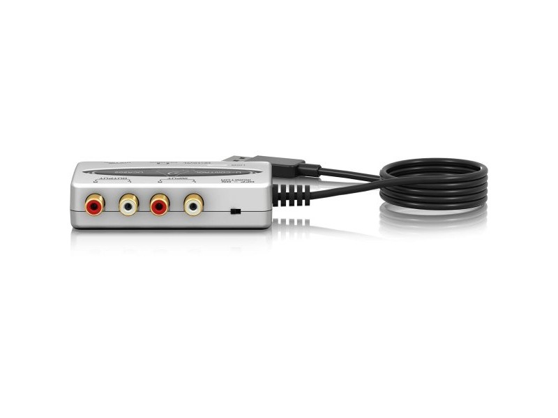 Аудио интерфейс Behringer 27000130