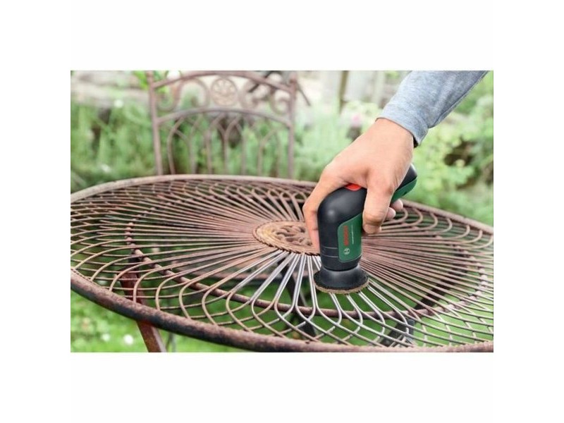 Многофункционално Устройство BOSCH Universalbrush USB Четка Черен 3,6 V Многофункционално Устройство BOSCH Universalbrush USB Четка Черен 3,6 V