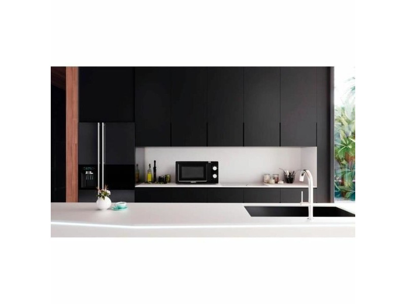 микровълновата фурна Me me me Бял 700 W