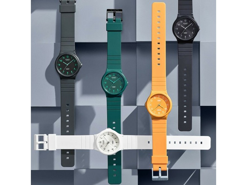Мъжки часовник Casio MQ-24B-1BEF