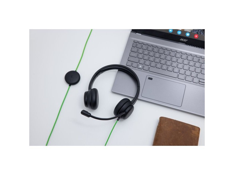 Слушалки с микрофон за игра Acer AHW250 Черен