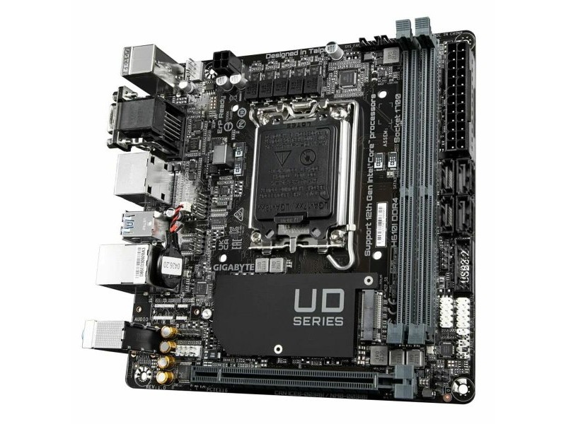 Дънна платка Gigabyte LGA 1700