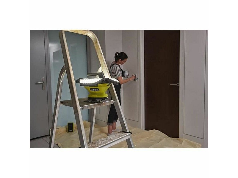 LED spotlight Ryobi 360° 500 lm Зелен Сив