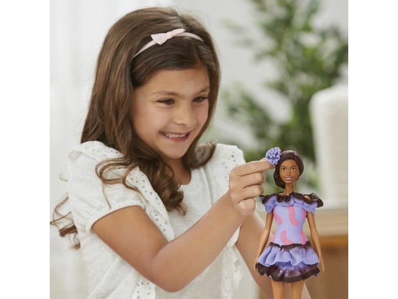 Игра от Пластелин Play-Doh Barbie Fashionista Ruffles Многоцветен 730 g Игра от Пластелин Play-Doh Barbie Fashionista Ruffles Многоцветен 730 g