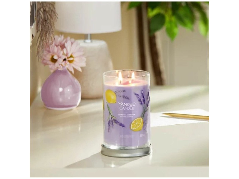 Ароматизирана Свещ Yankee Candle 1630038E Лилав