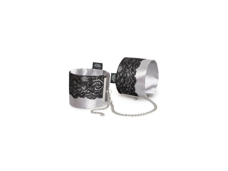 Регулируеми белезници Fifty Shades of Grey Play Nice Satin Cuffs