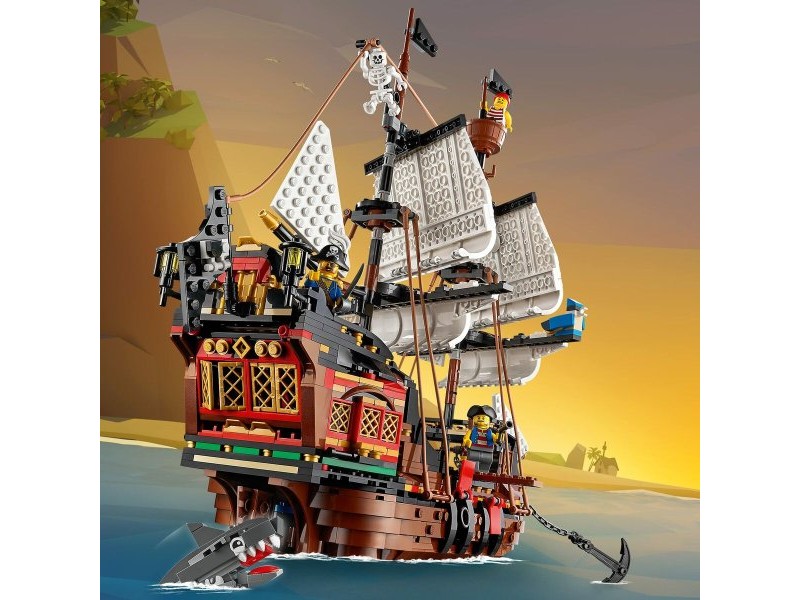 Игра Комплект Превозни Средства   Lego Creator 31109 Pirate Ship         3 в 1 1260 Части