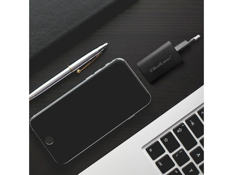 Зарядно за стена Qoltec 50766 Черен