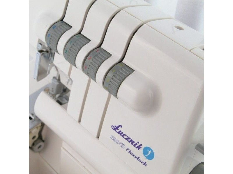 Шевна машина Łucznik Overlock 720D4
