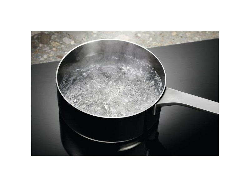 Индукционен Котлон Electrolux