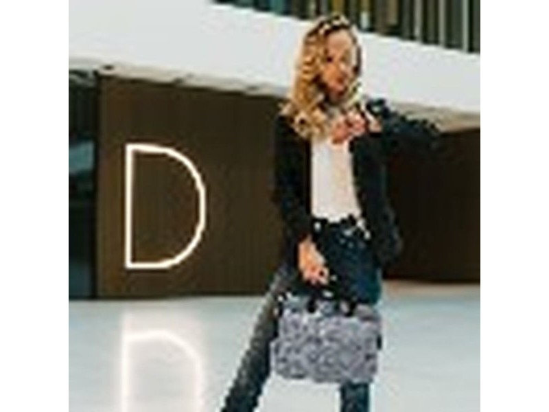 Количка за лаптоп Dicota D31869-RPET