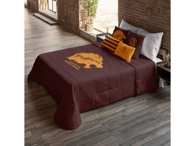 Пух Harry Potter Gryffindor Многоцветен 250 x 4 x 270 cm 150 легло