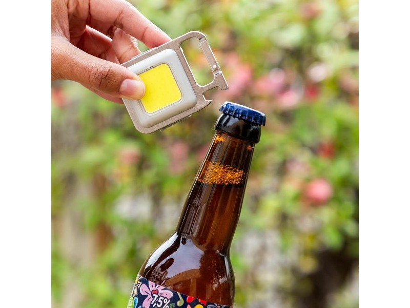 Мини Акумулаторно и Магнитно LED Фенерче 7 в 1 Micolth InnovaGoods