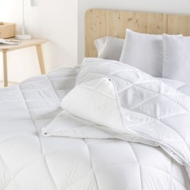 Скандинавски Стил Пълнеж HappyFriday Basic Бял 120 + 250 g/m² 240 x 220 cm (2 Части)