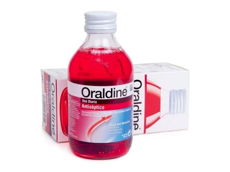 Вода за Уста Oraldine Antiséptico Антисептично 200 ml Вода за Уста Oraldine Antiséptico Антисептично 200 ml