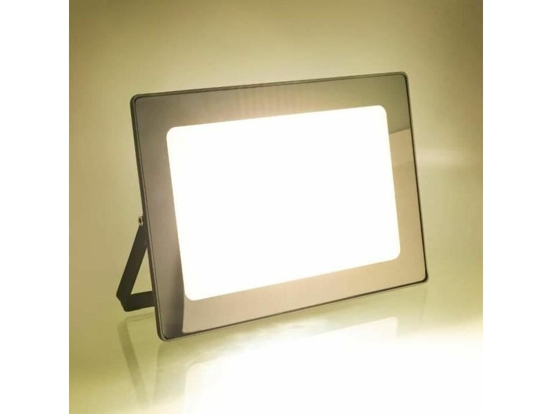LED spotlight RETLUX RSL 245