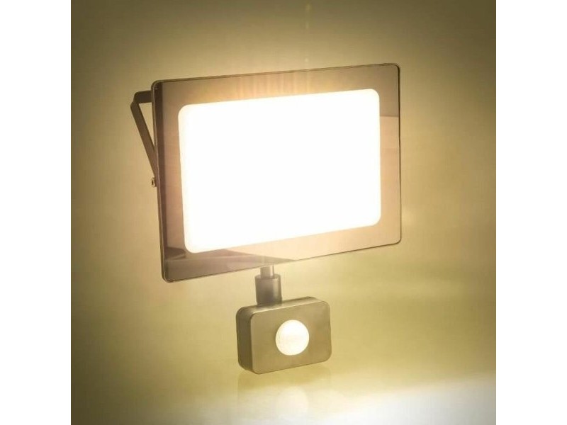 LED spotlight RETLUX RSL 247