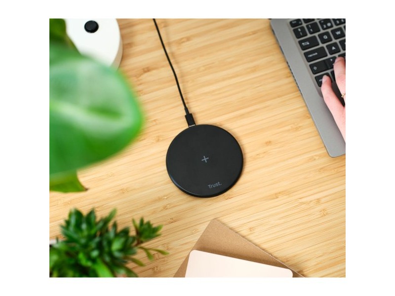Безжично зарядно Trust 24784 Черен USB-C 15 W Безжично зарядно Trust 24784 Черен USB-C 15 W