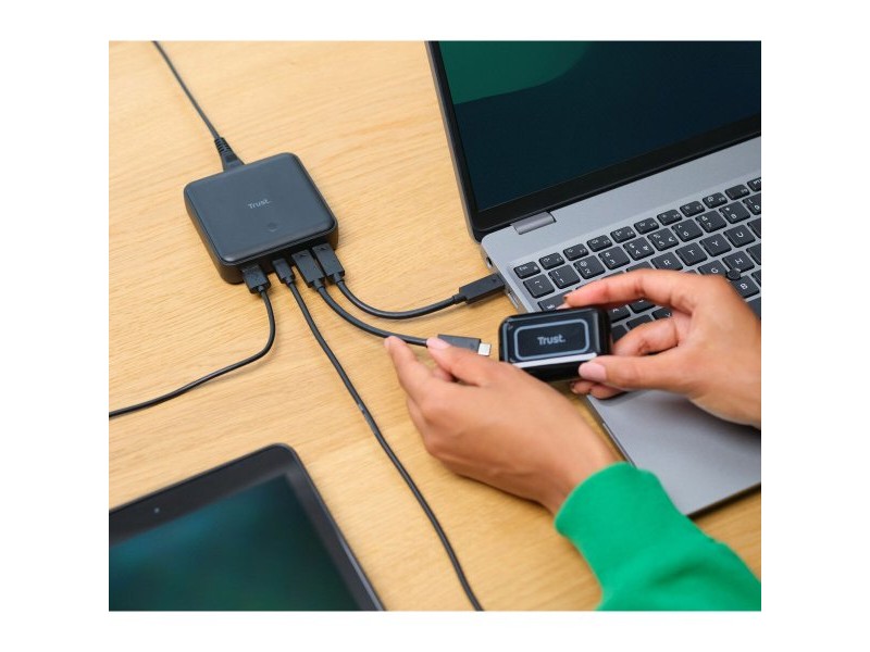 Док / зарядна база Trust 25242 USB 2.0 Вид C