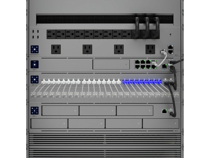 Нехлъзгаща се постелка UBIQUITI USW-PRO-MAX-24 Нехлъзгаща се постелка UBIQUITI USW-PRO-MAX-24 NaN – BB Мрежови комутатори