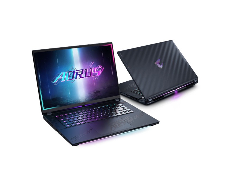 Лаптоп Gigabyte AORUS MASTER 16 BZHC6PTE64SP 16 32 GB RAM 1 TB 1 TB SSD Испанска Qwerty Qwerty португалски език NaN –  BB Лаптопи
